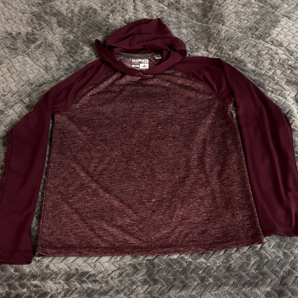 adidas Men's Burgundy Long Sleeve Size Medium